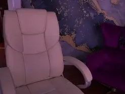 KissableKira  live sex cam