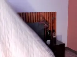 NaomiScott  live sex cam