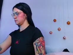 Isa_Maiden18  live sex cam