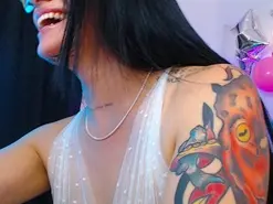 Isa_Maiden18  live sex cam