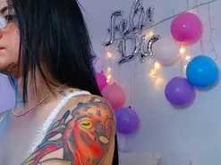 Isa_Maiden18  live sex cam