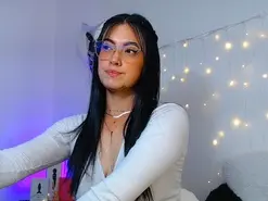 Isa_Maiden18  live sex cam