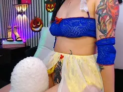 Isa_Maiden18  live sex cam