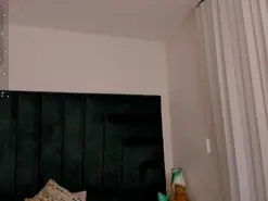 SaraWagner  live sex cam