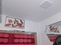SaraWagner  live sex cam