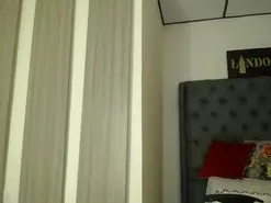 Caitlingomez0  live sex cam