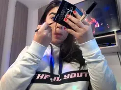Caitlingomez0  live sex cam