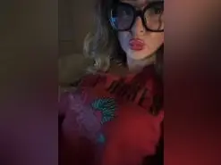 Littlemisstris  live sex cam