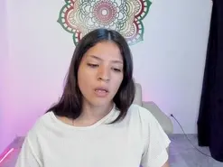 Candy_fox_19  live sex cam