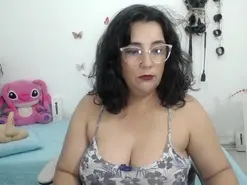 Mom_hot  live sex cam