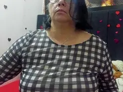 Patricia55  live sex cam