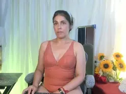 Girasolwalton  live sex cam