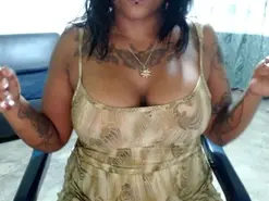 Lovetattoo  live sex cam