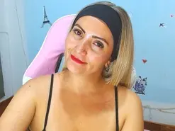 Moons_ivy  live sex cam