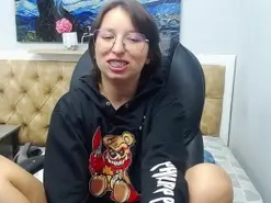Klaret_toy  live sex cam