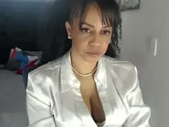 Yely_xxx  live sex cam