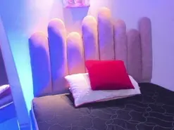 ChloeMilly1  live sex cam