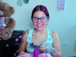 Emma_boo  live sex cam