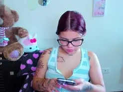 Emma_boo  live sex cam