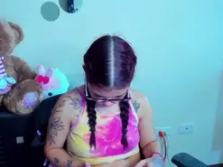 Emma_boo  live sex cam