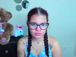 Emma_boo  live sex cam