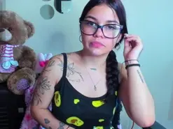 Emma_boo  live sex cam
