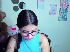 Emma_boo  live sex cam