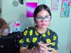 Emma_boo  live sex cam