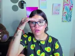Emma_boo  live sex cam