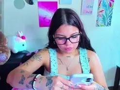 Emma_boo  live sex cam