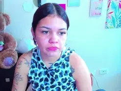 Emma_boo  live sex cam