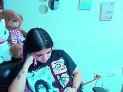 Emma_boo  live sex cam