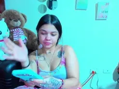 Emma_boo  live sex cam
