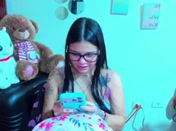 Emma_boo  live sex cam
