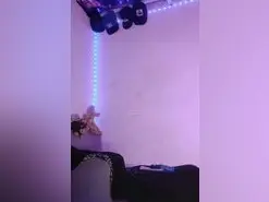 Miaskinny1  live sex cam