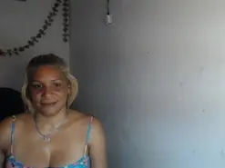 Geicer_1  live sex cam