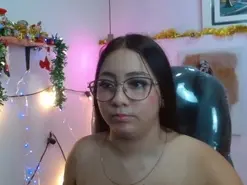 Tinisweet  live sex cam