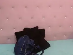 Tinisweet  live sex cam