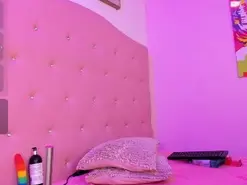 Tinisweet  live sex cam