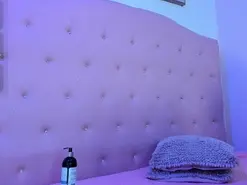 Tinisweet  live sex cam