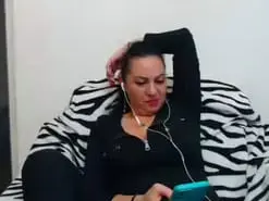 Pretty_woman1  live sex cam
