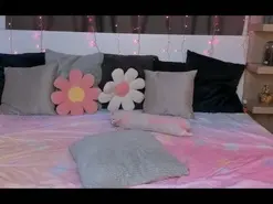 JuicyMilk  live sex cam