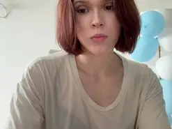 StacyLuxxe  live sex cam