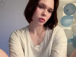 StacyLuxxe  live sex cam