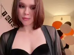 StacyLuxxe  live sex cam