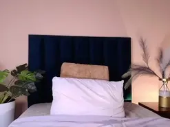 AnnaDenver  live sex cam