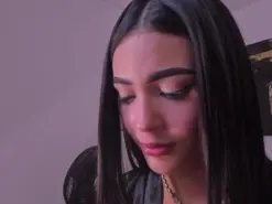 CarolineEvansX  live sex cam