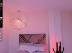 CarolineEvansX  live sex cam