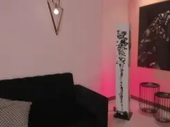 LizzHamilton  live sex cam