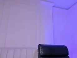 LizzHamilton  live sex cam